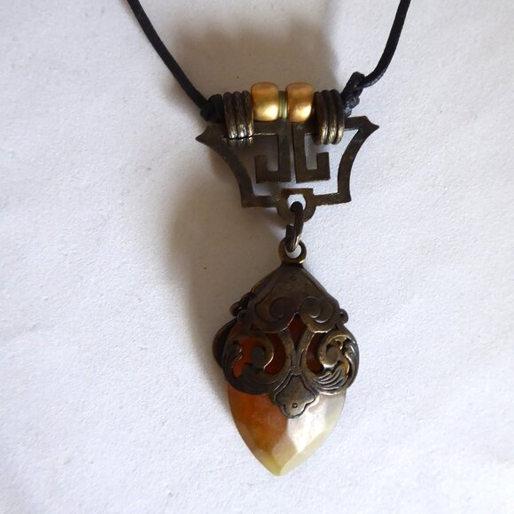 VINTAGE NEW NATURE COMPANY CORDED AMBER STONE STEAMPUNK TYPE NECKLACE - Picture 5 of 16